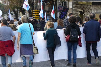 17-11-16 ManiFolgaEstudantilVigo15.JPG